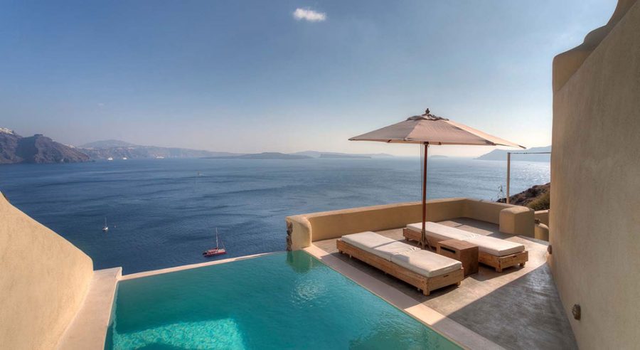 Mystique Hotel: The Soul of Santorini