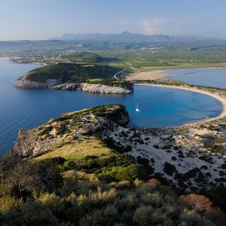 Stay at Costa Navarino on an early bird Spring Break