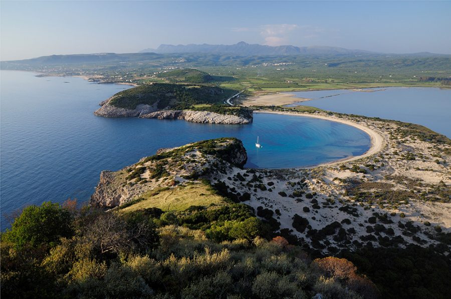 Stay at Costa Navarino on an early bird Spring Break