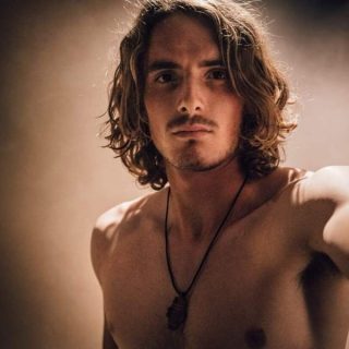 Stefanos Tsitsipas dares you to go shirtless