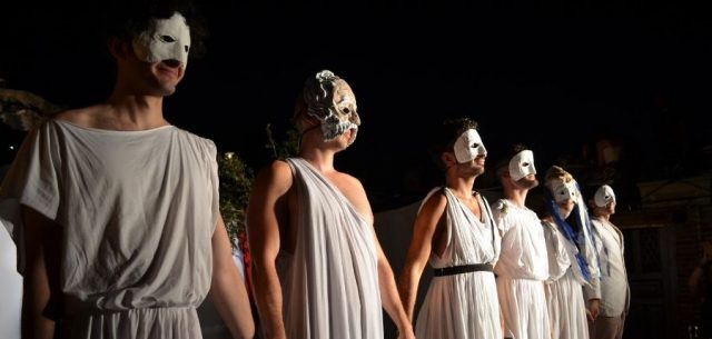 Nikos Markou’s ‘Τopos’ at Citronne blurs horizons