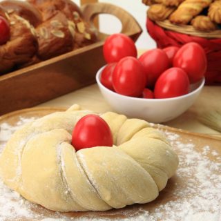 How to Master the Greek Easter Basics