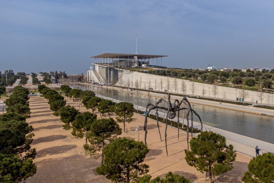 NEON and SNFCC bring Louise Bourgeois’ Maman to Athens