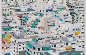 Athenography: How does a city that belongs to the past look toward the future?