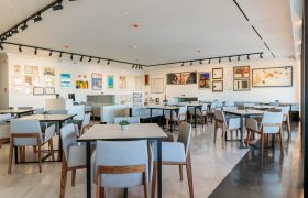 The Benaki Museum Café revisits a Berlin instituiton with new art on its walls